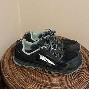 Altra Lone Peak 4.5 Women's 9.5 Trail Running Shoes